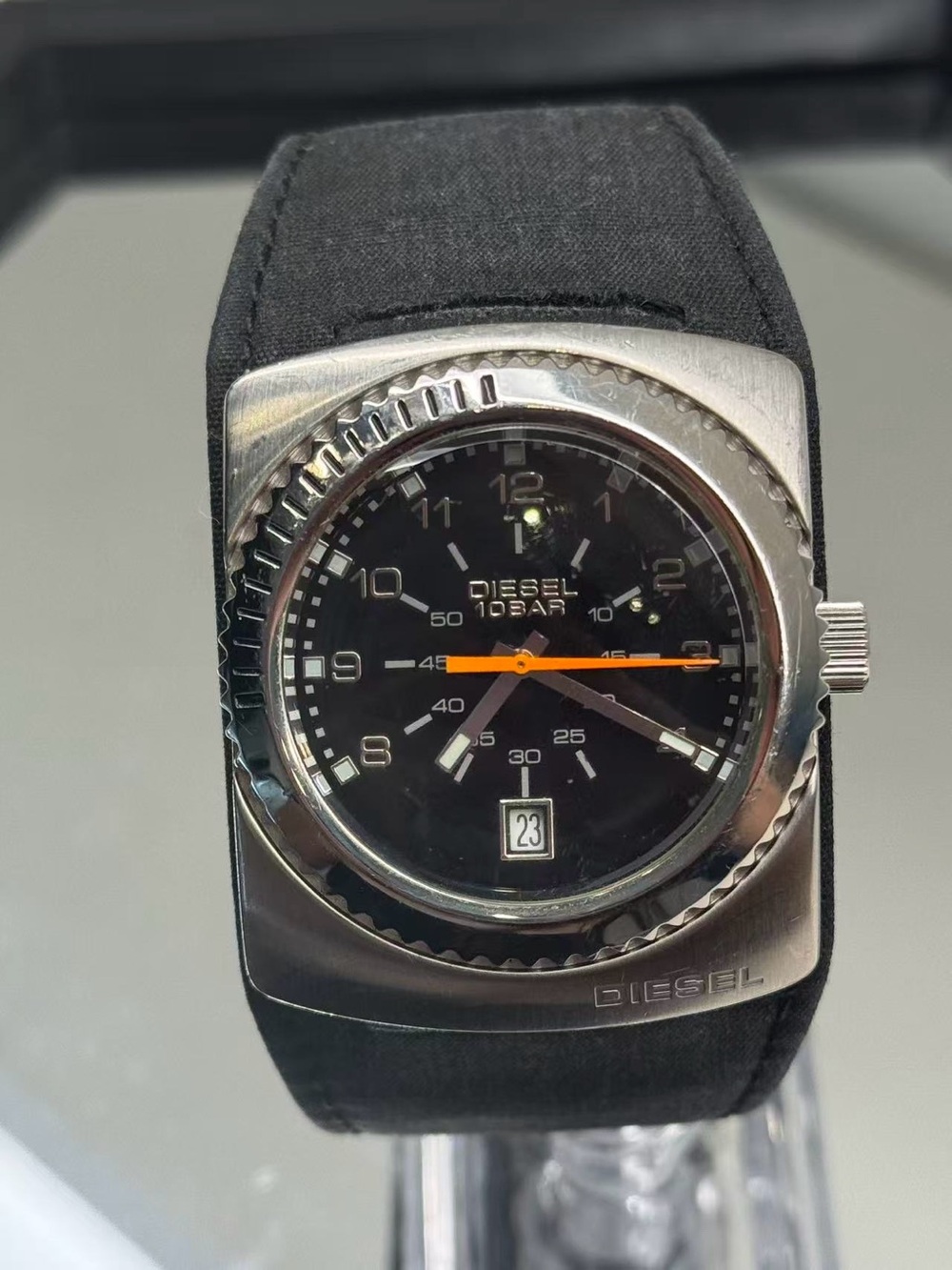 Diesel Black Dial Date Wide Leather Cuff Watch 38.3mm New Battery Working